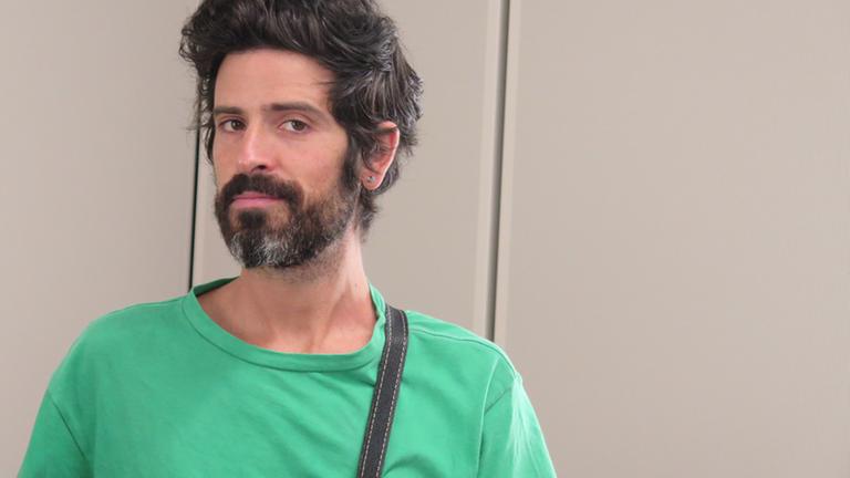 Der Musiker Devendra Banhart zu Gast im Studio von Deutschlandradio Kultur. Der Musiker Devendra Banhart zu Gast im Studio von Deutschlandradio Kultur.