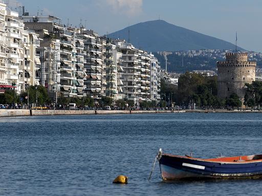 Das Wahrzeichen der Stadt Thessaloniki in Griechenland, der weiße Turm.