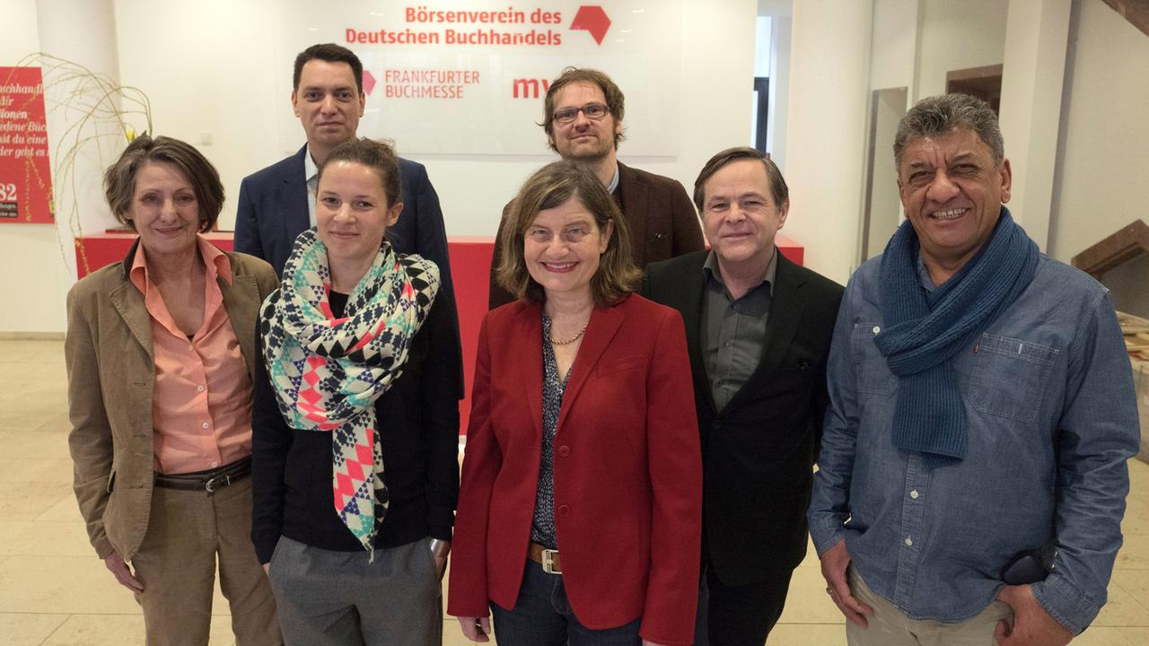 Die Jury des Deutschen Buchpreises 2016. Die Jury des Deutschen Buchpreises 2016.