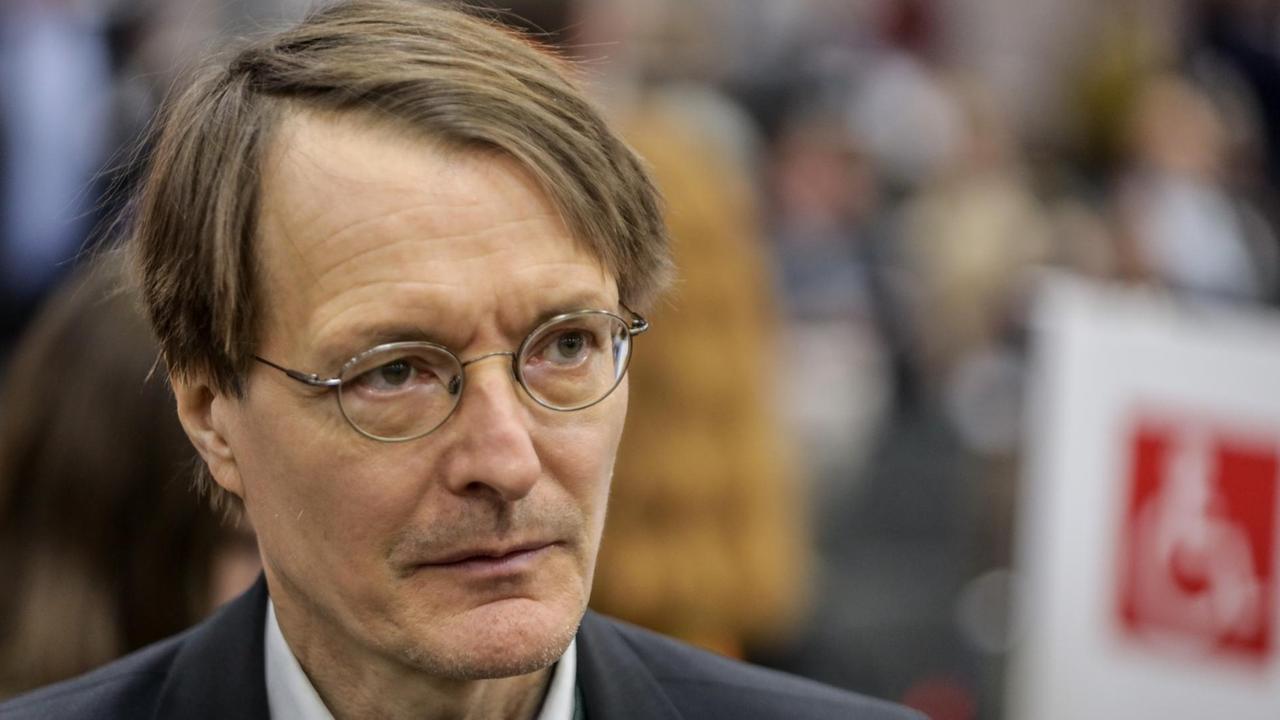 Deutschland, Berlin, 06.12.2019: SPD-Bundesparteitag, Karl Lauterbach, MdB Deutschland, Berlin, 06.12.2019: SPD-Bundesparteitag, Karl Lauterbach, MdB