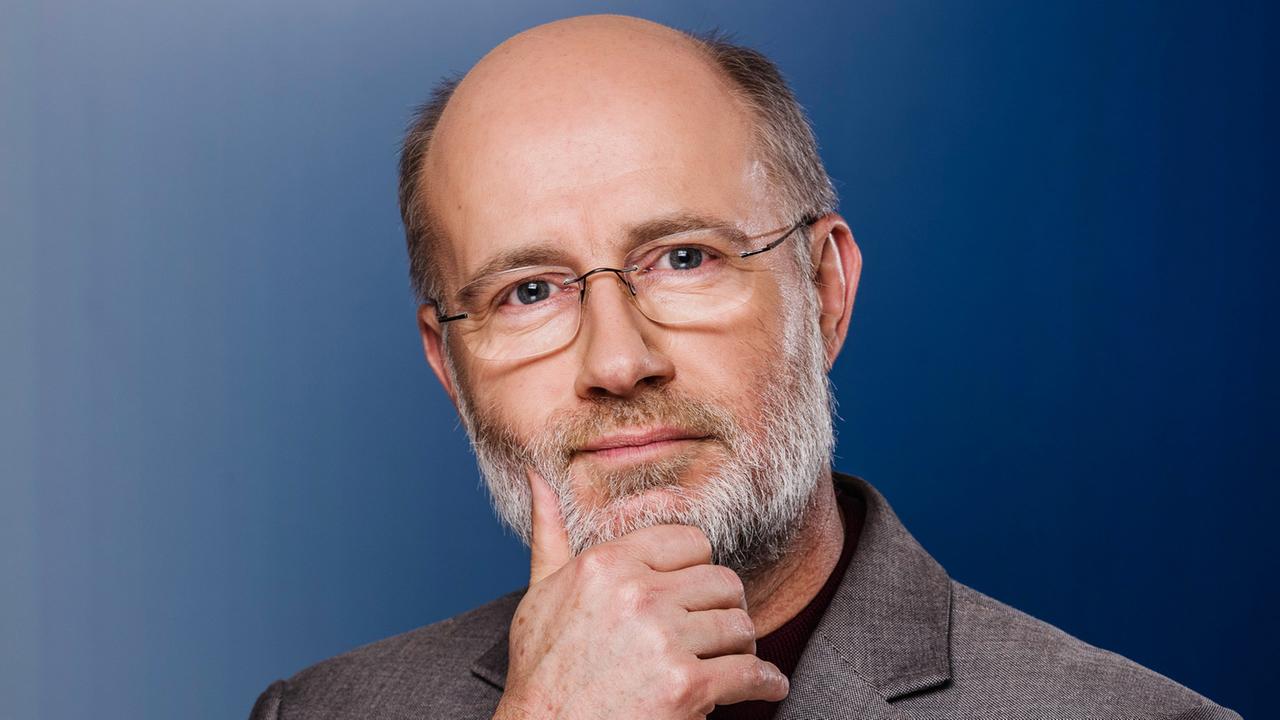 Der Astrophysiker und Buchautor Harald Lesch, aufgenommen am Rande der MDR-Talkshow "Riverboat"