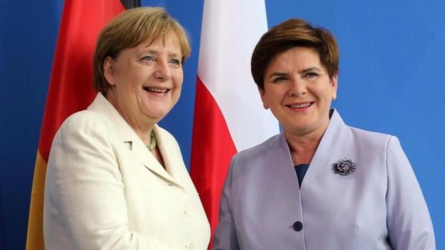 Die polnische Ministerpräsidentin Beata Szydlo (r.) und Bundeskanzlerin Angela Merkel (CDU)