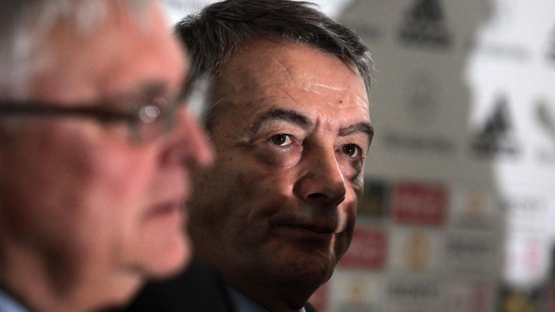 2006 war Theo Zwanziger (l.) noch Präsident des Deutschen Fußball-Bundes und Wolfgang Niersbach Generalsekretär 2006 war Theo Zwanziger (l.) noch Präsident des Deutschen Fußball-Bundes und Wolfgang Niersbach Generalsekretär