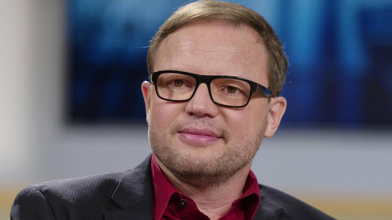 Der Journalist und Kriegsberichterstatter Kurt Pelda Der Journalist und Kriegsberichterstatter Kurt Pelda