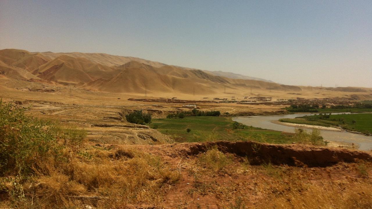 Afghanistan: Fahrt entlang des Kundus-Flusses Afghanistan: Fahrt entlang des Kundus-Flusses
