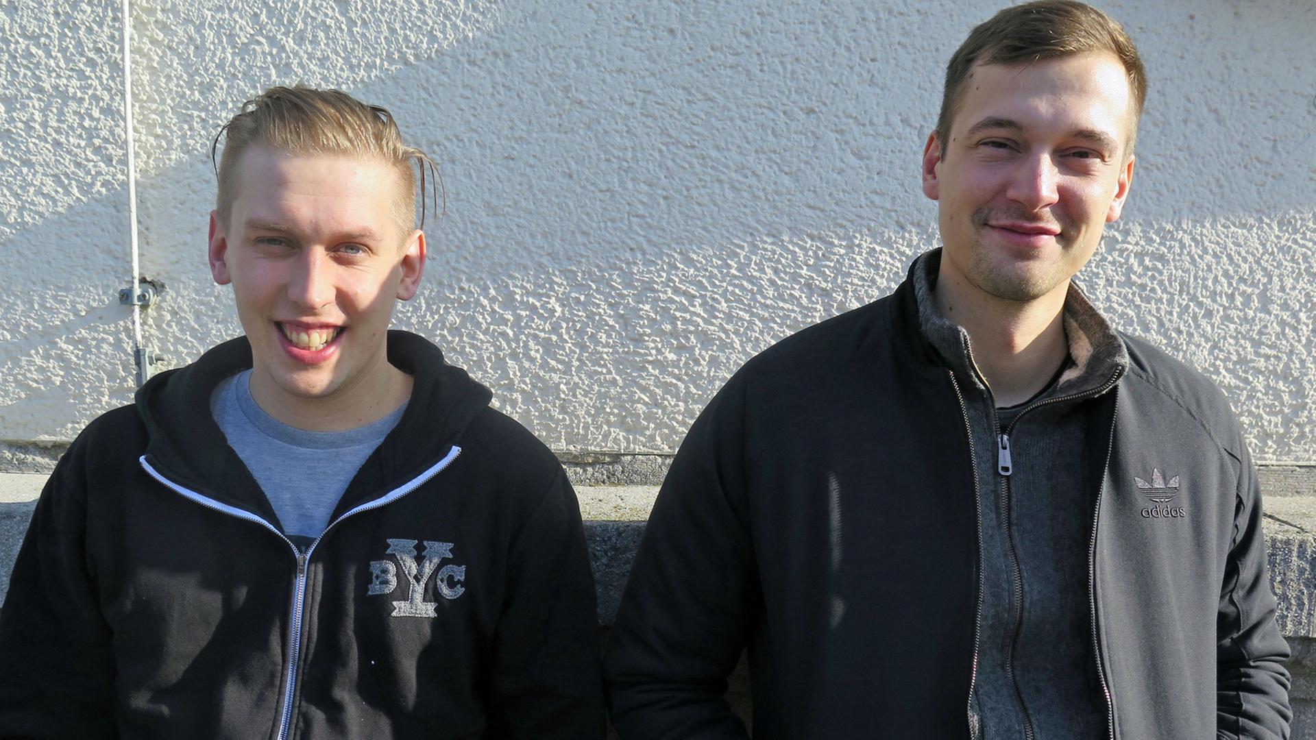 Grim104 und Testo - zusammen sind sie das Berliner Hip-Hop-Duo Zugezogen Maskulin Grim104 und Testo - zusammen sind sie das Berliner Hip-Hop-Duo Zugezogen Maskulin