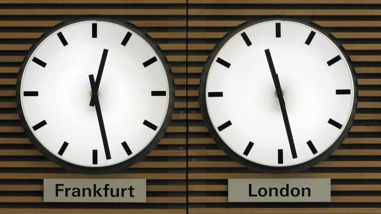 Die Uhrzeiten von London und Frankfurt Die Uhrzeiten von London und Frankfurt