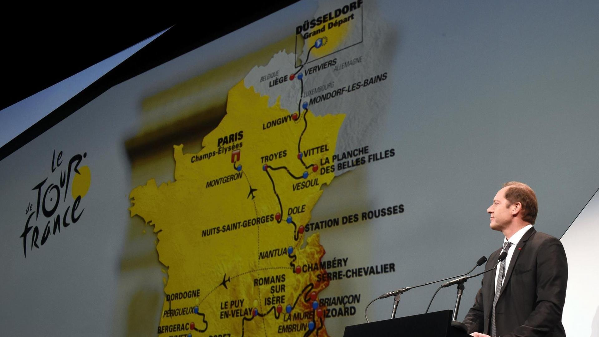 Christian Prudhomme präsentiert die Strecke der Tour de France 2017 Christian Prudhomme präsentiert die Strecke der Tour de France 2017