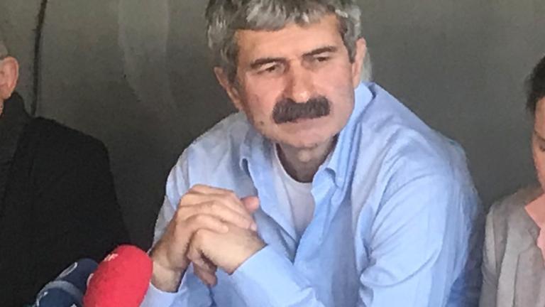 Der Anwalt Mustafa Kemal Güngör im April 2019 bei einer Pressekonferenz in Istanbul