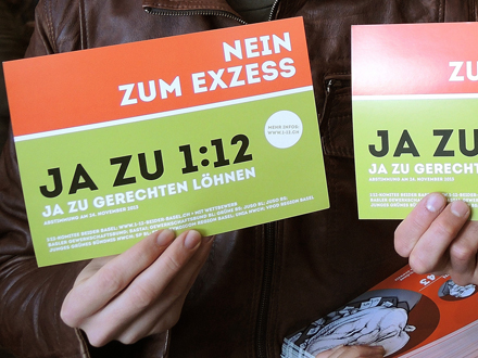 Flyer der Kampagne 1:12 in der Schweiz