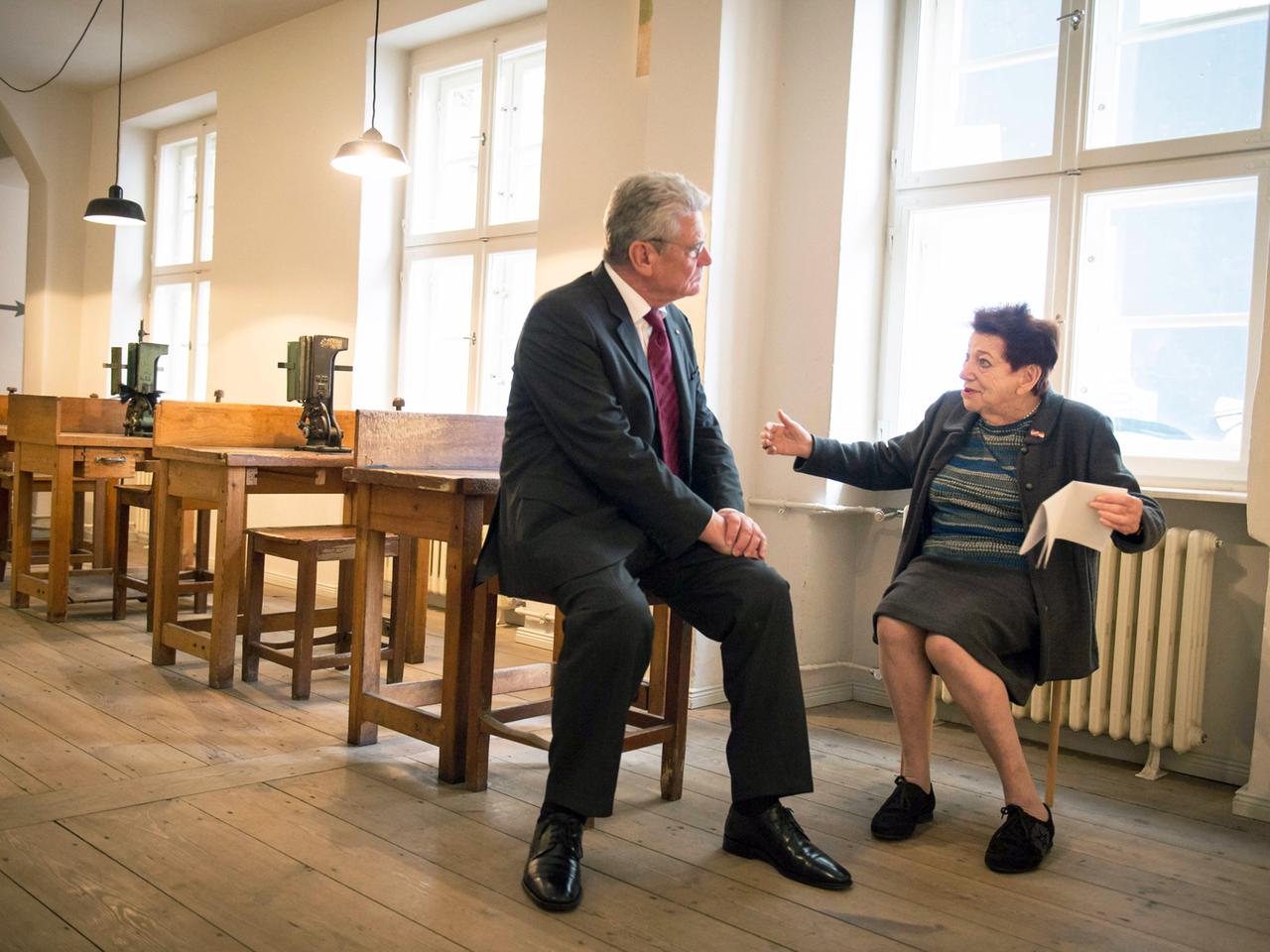 Leider liegt für dieses Bild keine Bildbeschreibung vor Leider liegt für dieses Bild keine Bildbeschreibung vor