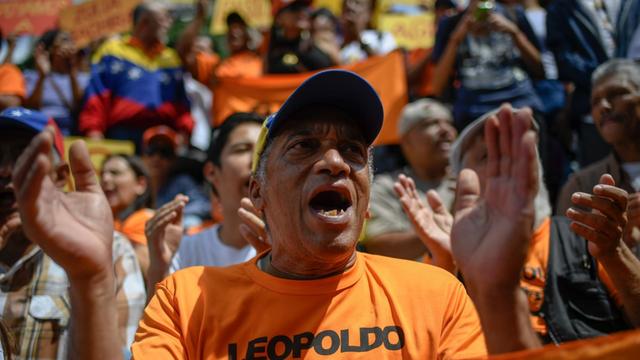 Protestkundgebung in Caracas gegen Mängel in der Versorgungsmängel und Venezuelas Präsident Nicolas Maduro