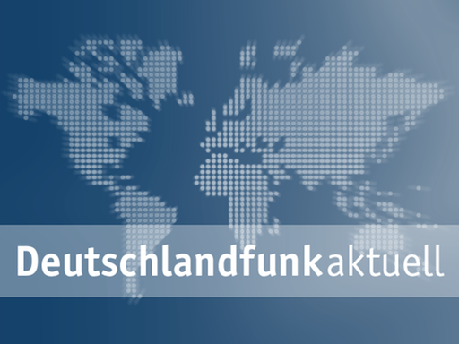 Stilisierte Weltkarte mit dem Schriftzug "Deutschlandfunk aktuell"