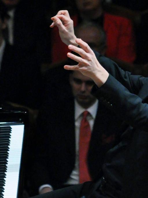 Pianist und Dirigent Lars Vogt bei einem Konzert im Jahr 2011