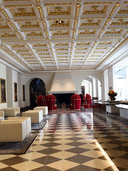 Die Lobby des neuen Luxus-Hotels "Derag Livinghotel De Medici" am 26.02.2015 in Düsseldorf