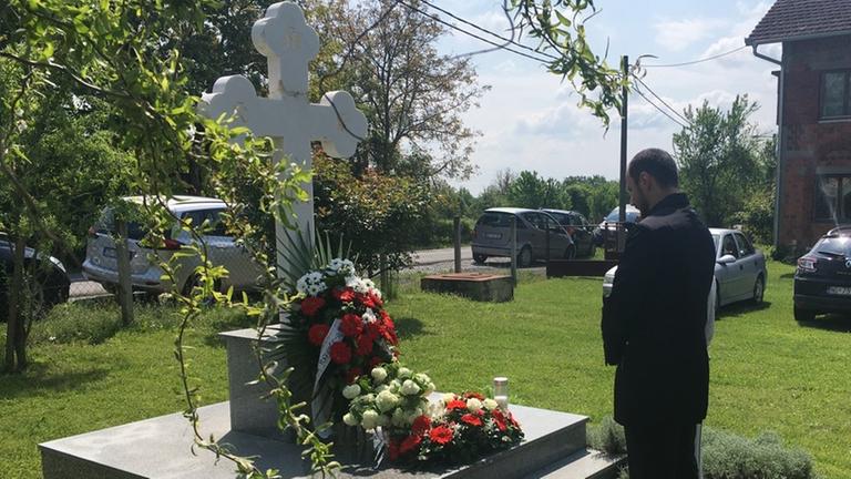 Boris Milosevic gedenkt in Medari der zivilen Opfer Boris Milosevic gedenkt in Medari der zivilen Opfer