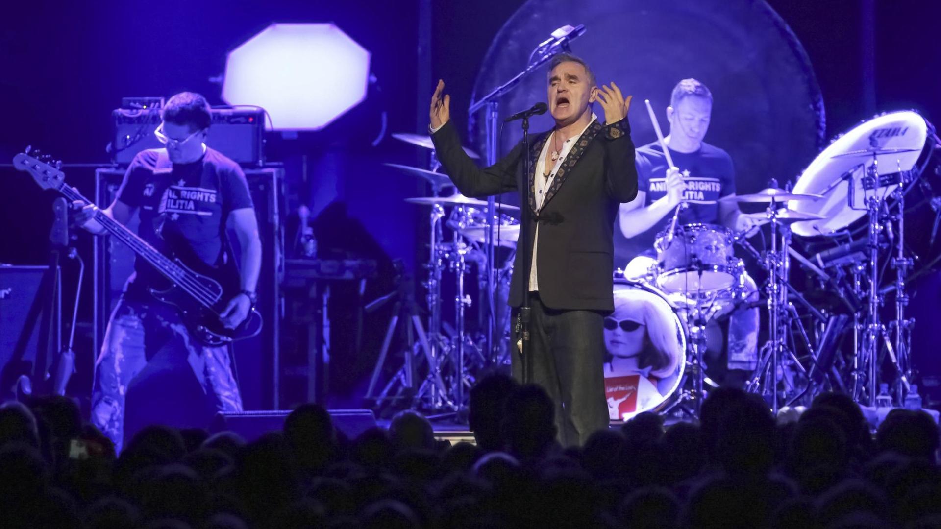 Der Sänger Morrissey, bei einem Auftritt im November 2017 im "Anthem" in Washington. Der Sänger Morrissey, bei einem Auftritt im November 2017 im "Anthem" in Washington.