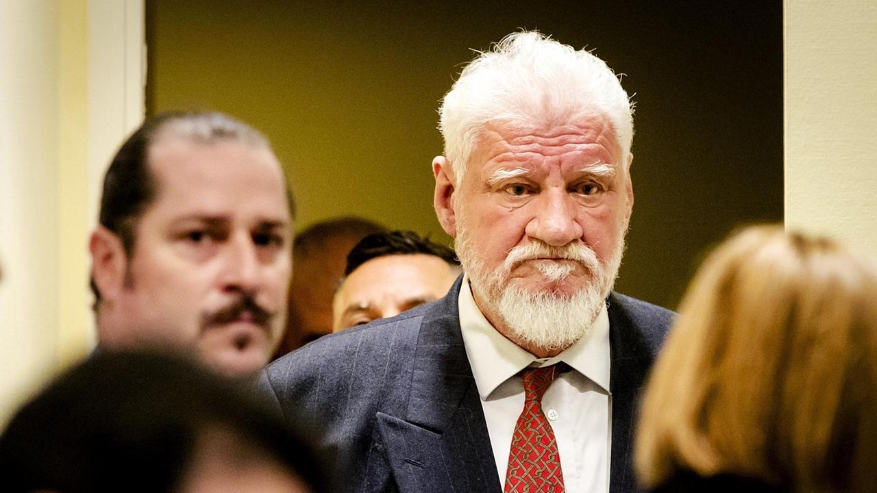Der Angeklagte Slobodan Praljak am 29. November 2017 vor dem UNO-Tribunal für das frühere Jugoslawien in Den Haag