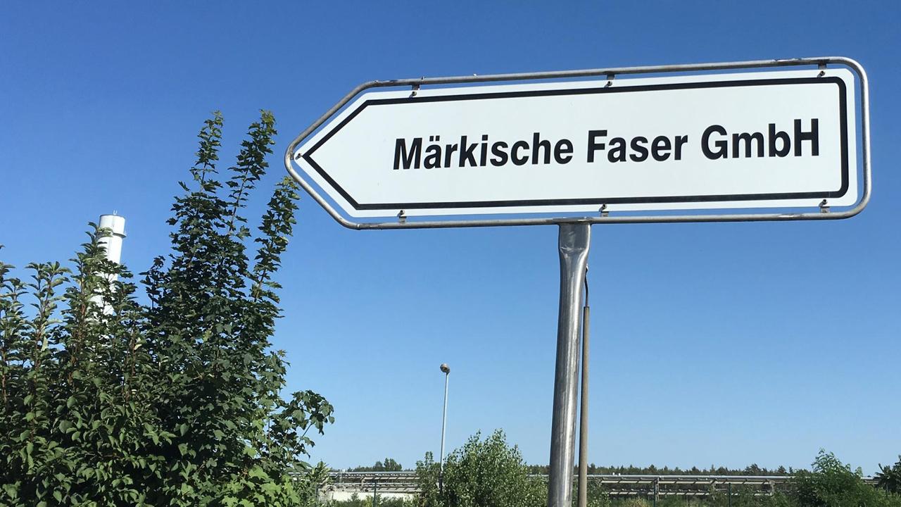 Wegweiser "Märkische Faser GmbH"