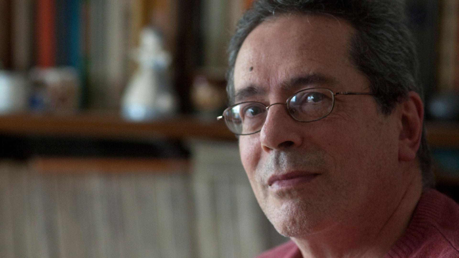 Der argentinische Schriftsteller Cesar Aira Der argentinische Schriftsteller Cesar Aira