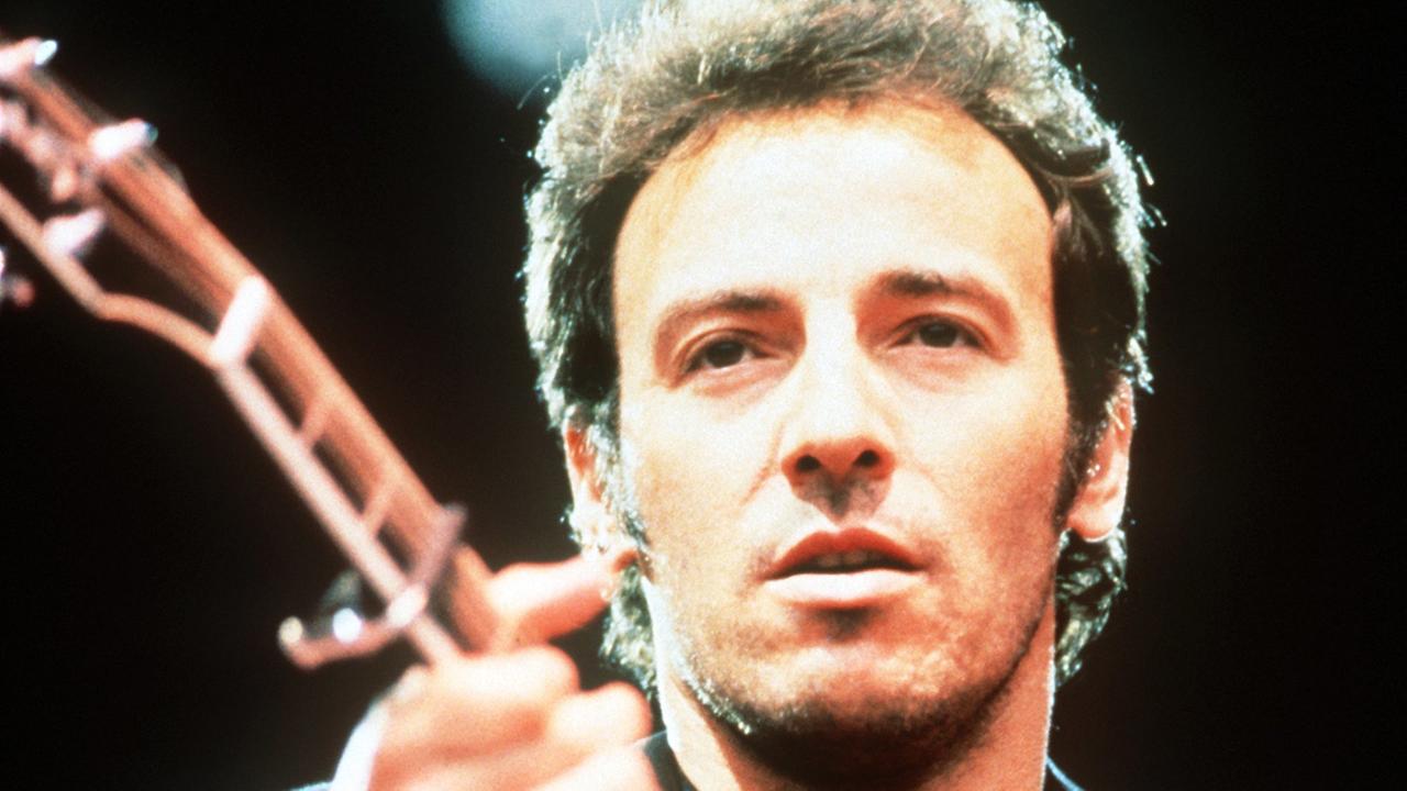 Der amerikanische Rocksänger Bruce Springsteen, aufgenommen bei einem Konzert am 25. Juni 1988 im London Wembley-Stadion.