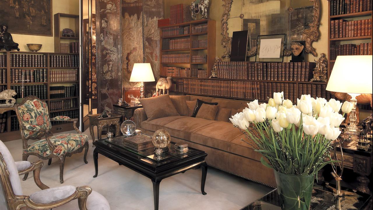 Blick in den Salon des Appartments von Coco Chanel in der Pariser Rue Cambon Blick in den Salon des Appartments von Coco Chanel in der Pariser Rue Cambon