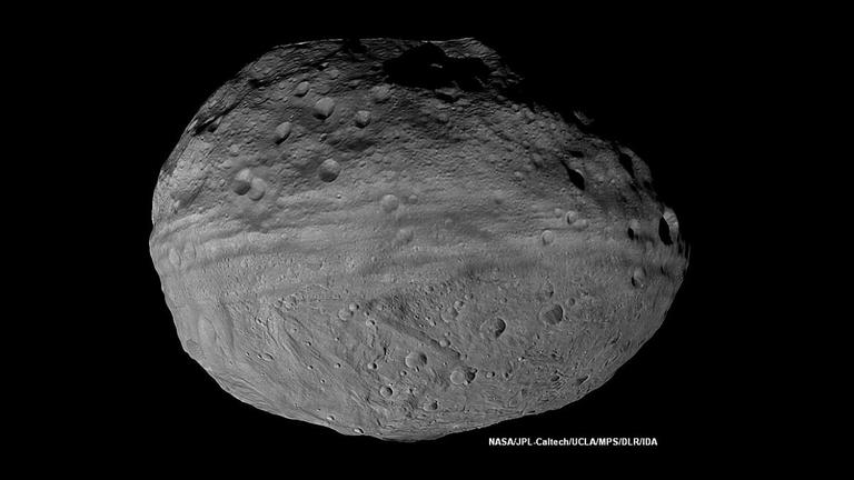 Der Kleinplanet Vesta wurde ein Jahr lang von Dawn erkundet.