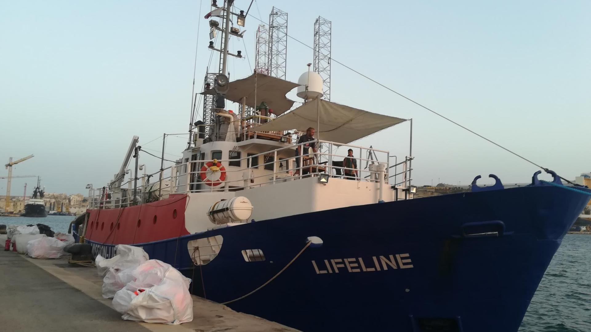 Das Seenotrettungsschiff "Lifeline"