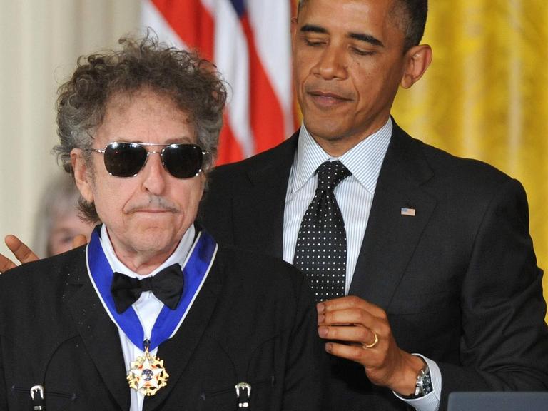 US-Präsident Obama zeichnet Bob Dylan mit der Freiheitsmedaille aus