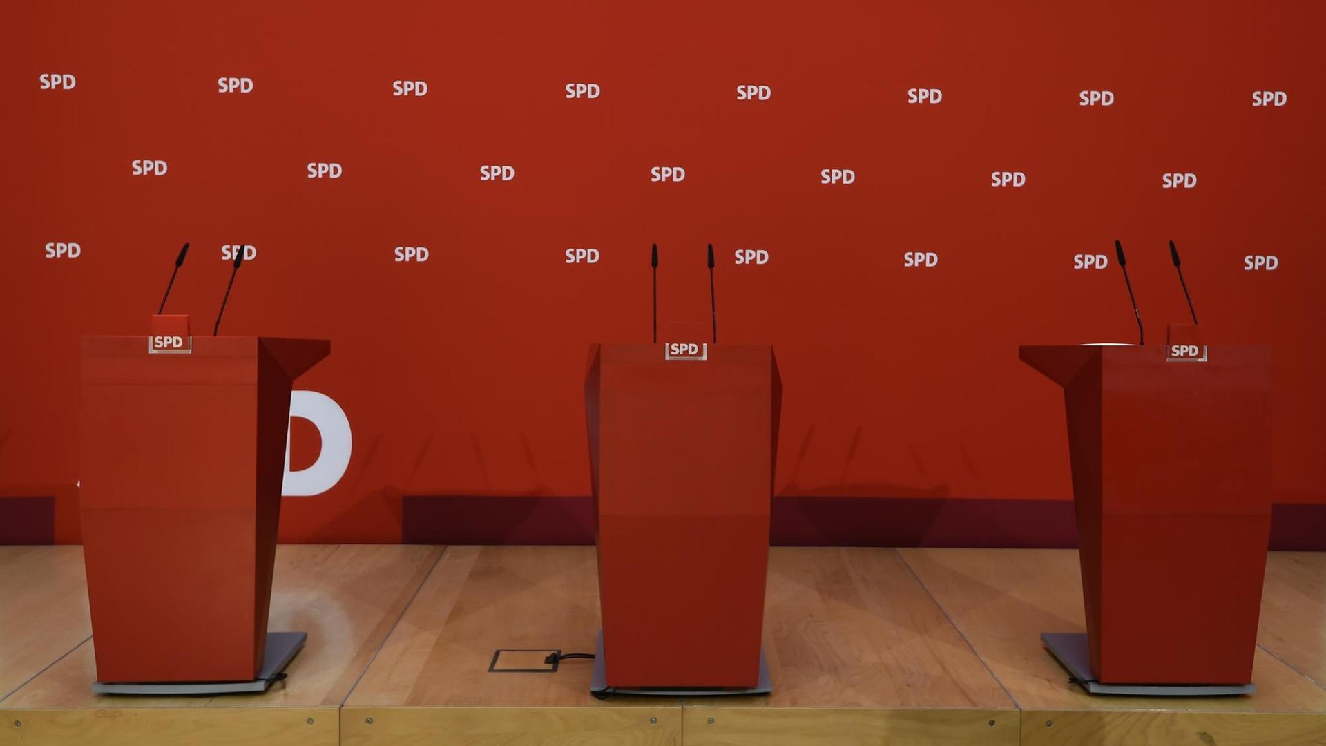 Vor dem Bekanntgeben der kommissarischen SPD-Führungs-Troika am 3. Juni 2019 in Berlin Vor dem Bekanntgeben der kommissarischen SPD-Führungs-Troika am 3. Juni 2019 in Berlin