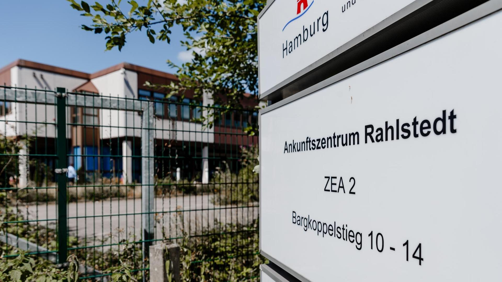 Zentrale Erstaufnahmeeinrichtung Hamburg Zentrale Erstaufnahmeeinrichtung Hamburg