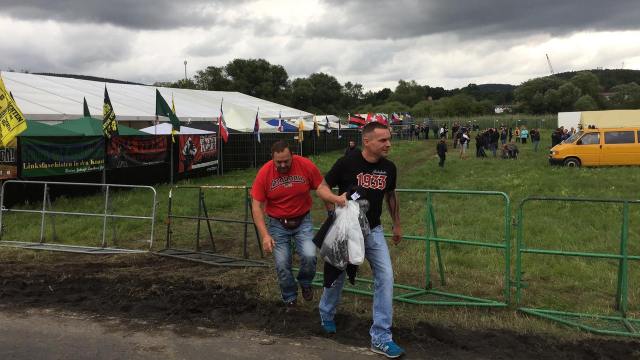 Besucher des Rechtsrockkonzert in Themar. Besucher des Rechtsrockkonzert in Themar.