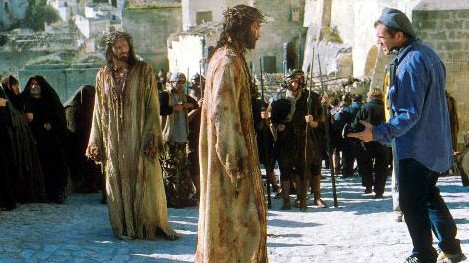 Mel Gibson trifft "Jesus Christus" in einem Filmset Mel Gibson trifft "Jesus Christus" in einem Filmset