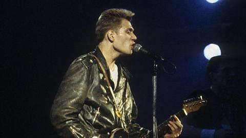 Paul Simonon von The Clash bei einem Konzert der "Out of Control"-Tour in der Brixton Academy. London, 06.12.1984