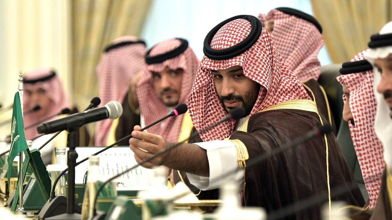 Mohammed bin Salman, Kronprinz von Saudi-Arabien, am 14. Oktober 2019 bei Gesprächen zwischen Russland und Saudi-Arabien. Mohammed bin Salman, Kronprinz von Saudi-Arabien, am 14. Oktober 2019 bei Gesprächen zwischen Russland und Saudi-Arabien.
