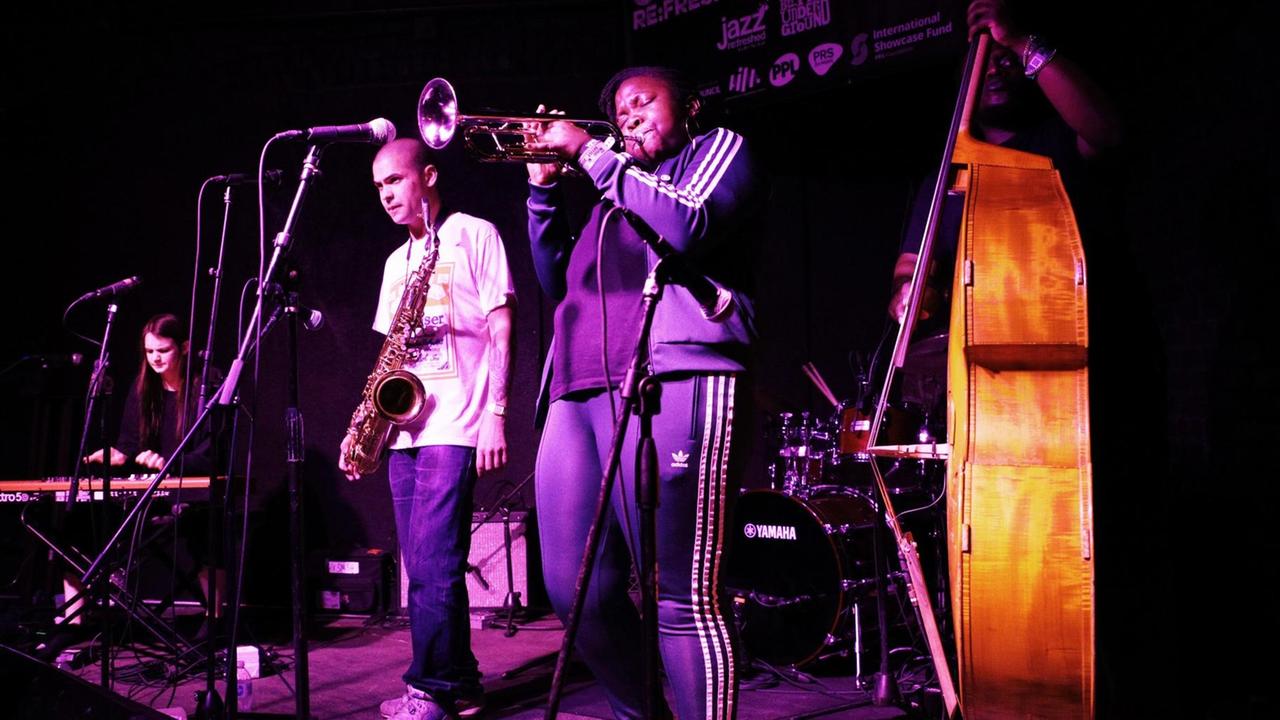 Sarah Tandy, Binker Golding, Sheila Maurice-Grey und Mutale Chashi auf der Bühne beim Jazz Re:freshed Festival Austin, Texas. Sarah Tandy, Binker Golding, Sheila Maurice-Grey und Mutale Chashi auf der Bühne beim Jazz Re:freshed Festival Austin, Texas.