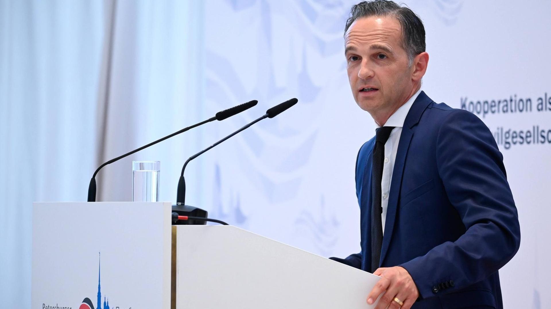 Aussenminister Heiko Maas bei seiner Rede zur Eröffnung des 18. Petersburger Dialog 2019 in Koenigswinter Aussenminister Heiko Maas bei seiner Rede zur Eröffnung des 18. Petersburger Dialog 2019 in Koenigswinter