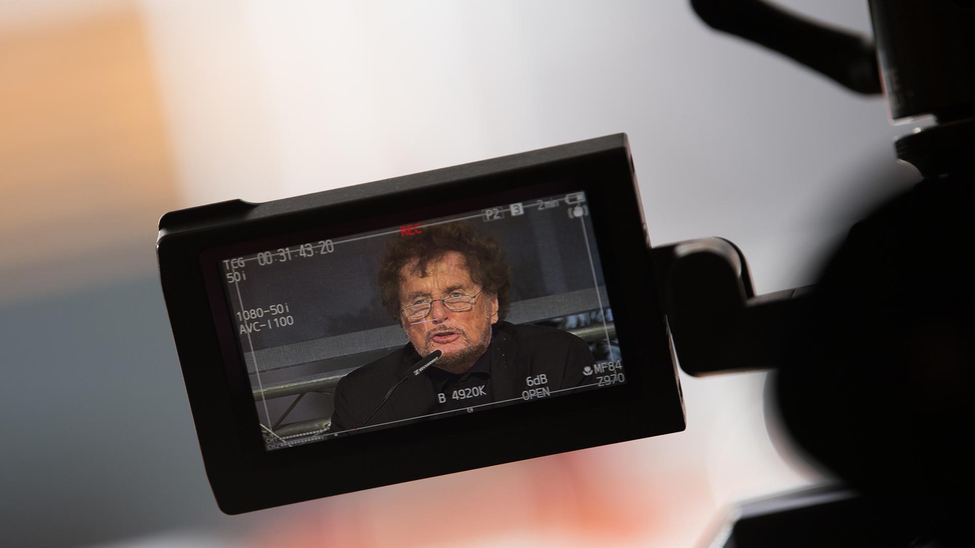 Leider liegt für dieses Bild keine Bildbeschreibung vor Leider liegt für dieses Bild keine Bildbeschreibung vor