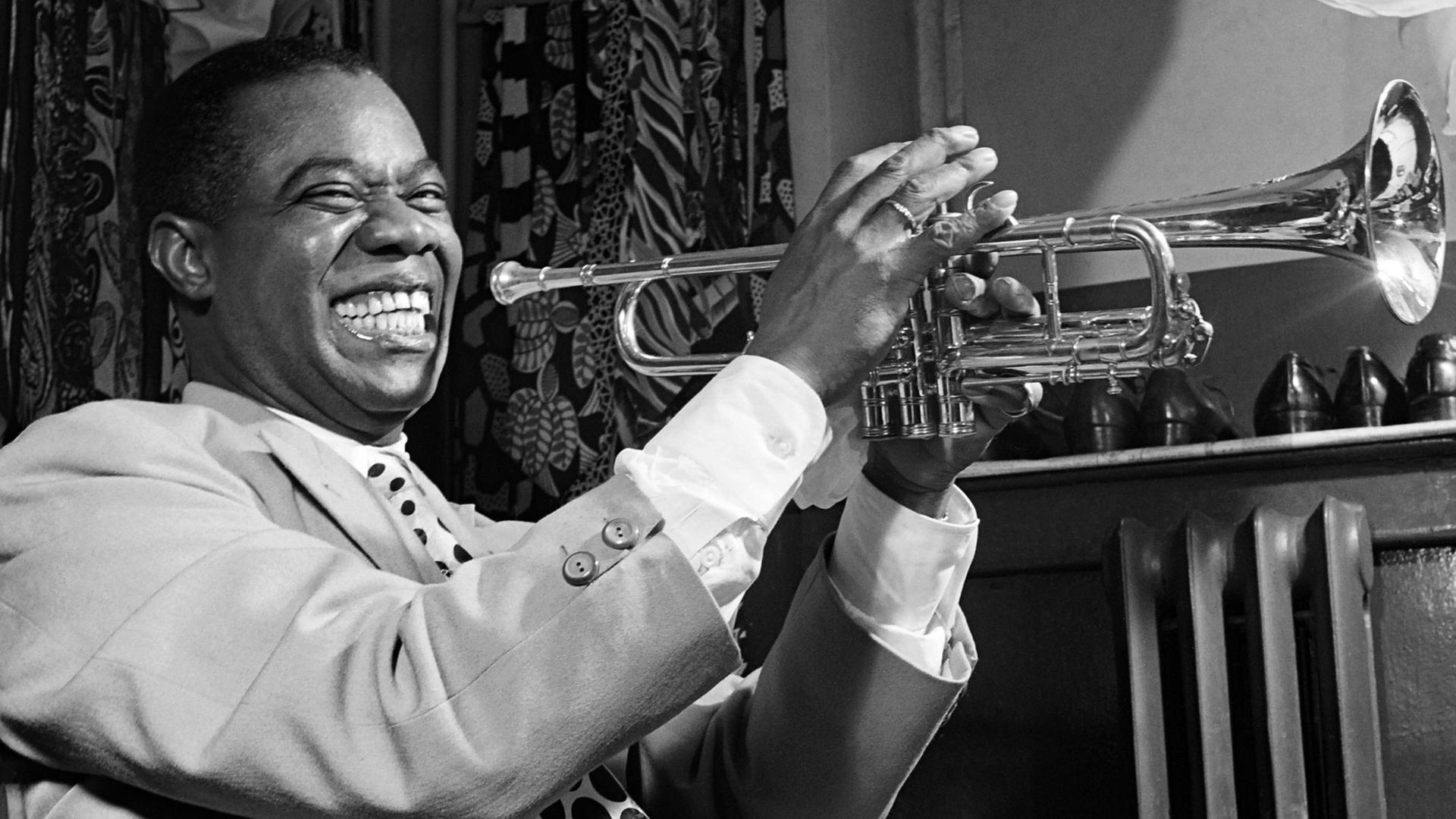 Die US-amerikanische Jazz-Legende Louis Armstrong Die US-amerikanische Jazz-Legende Louis Armstrong