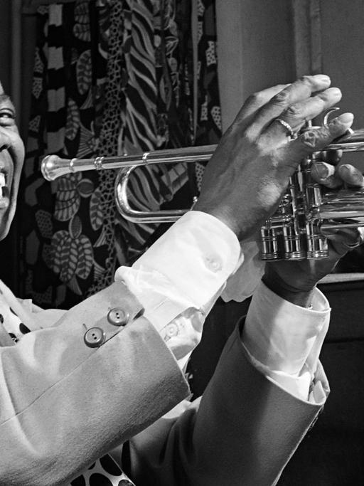 Die US-amerikanische Jazz-Legende Louis Armstrong