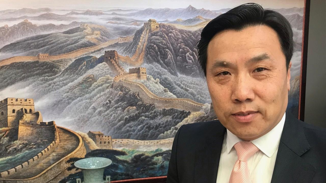 Jin Zhijian, Botschafter Chinas in Island Jin Zhijian, Botschafter Chinas in Island