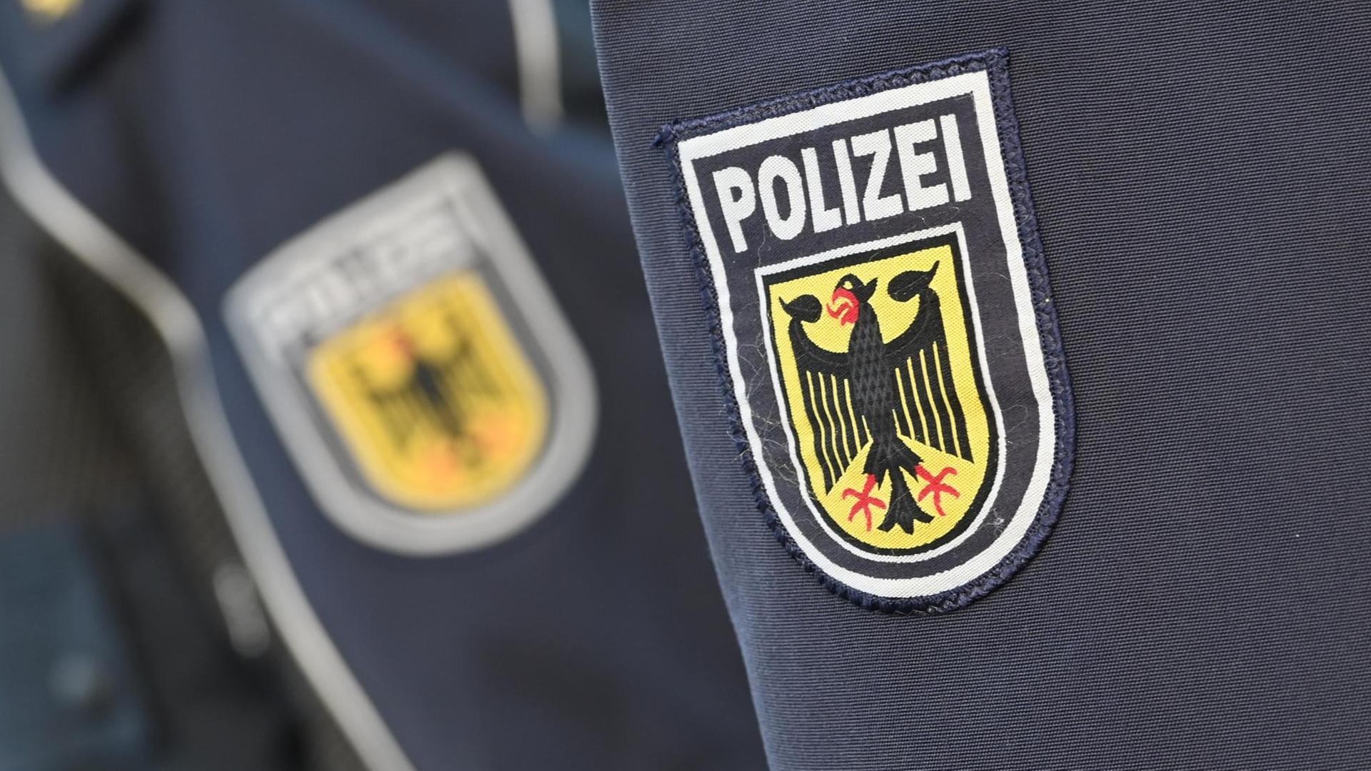 Polizeiabzeichen von Bundespolizisten Polizeiabzeichen von Bundespolizisten