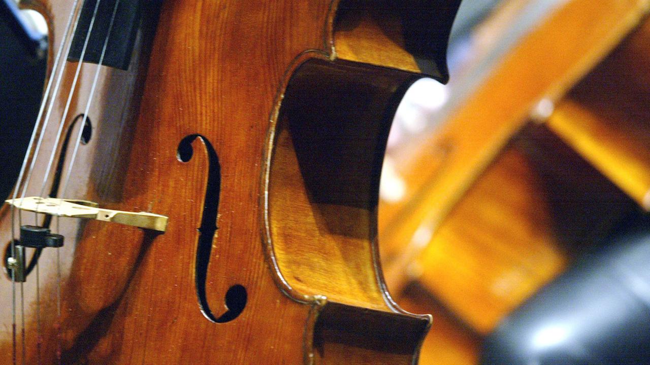 Detailaufnahme eines Cellos Detailaufnahme eines Cellos