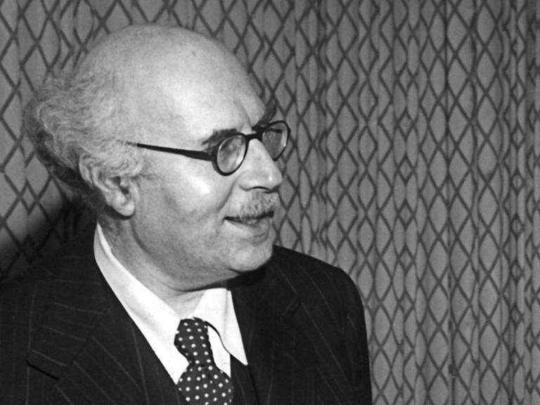 Der Verleger, Schriftsteller und Philanthrop Victor Gollancz (l) stattete am 10.03.1950 Bundespräsident Theodor Heuss (r) einen Besuch ab.