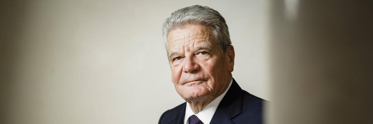 Porträt von Joachim Gauck. Porträt von Joachim Gauck.