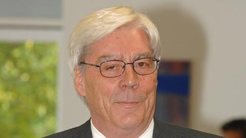 Werner Schmidt, der ehemalige Vorstandsvorsitzende der BayernLB, kommt am 30.05.2008 zur Vernehmung vor den Untersuchungsausschuss "BayernLB" im Bayerischen Landtag in München.