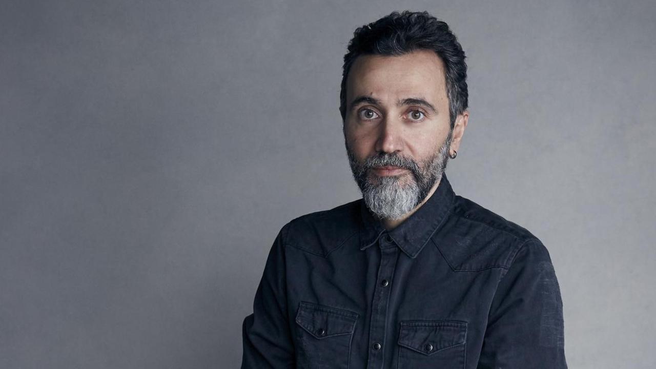 Der Regisseur Talal Derki, aufgenommen am Rande des Sundance Filmfestivals. Der Dokumentarfilm «Fathers and Sons» von Talal Derki über eine radikal-islamische Familie in Syrien erhält den katholischen Fritz-Gerlich-Filmpreis. Der Regisseur Talal Derki, aufgenommen am Rande des Sundance Filmfestivals. Der Dokumentarfilm «Fathers and Sons» von Talal Derki über eine radikal-islamische Familie in Syrien erhält den katholischen Fritz-Gerlich-Filmpreis.