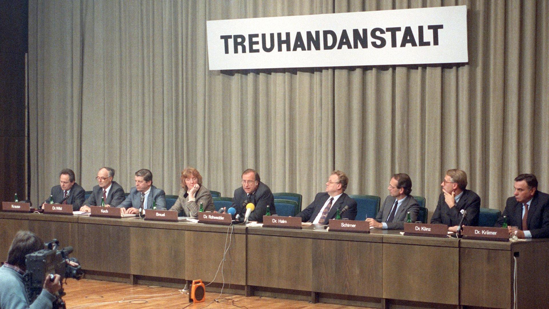 Pressekonferenz der Treuhandanstalt Pressekonferenz der Treuhandanstalt