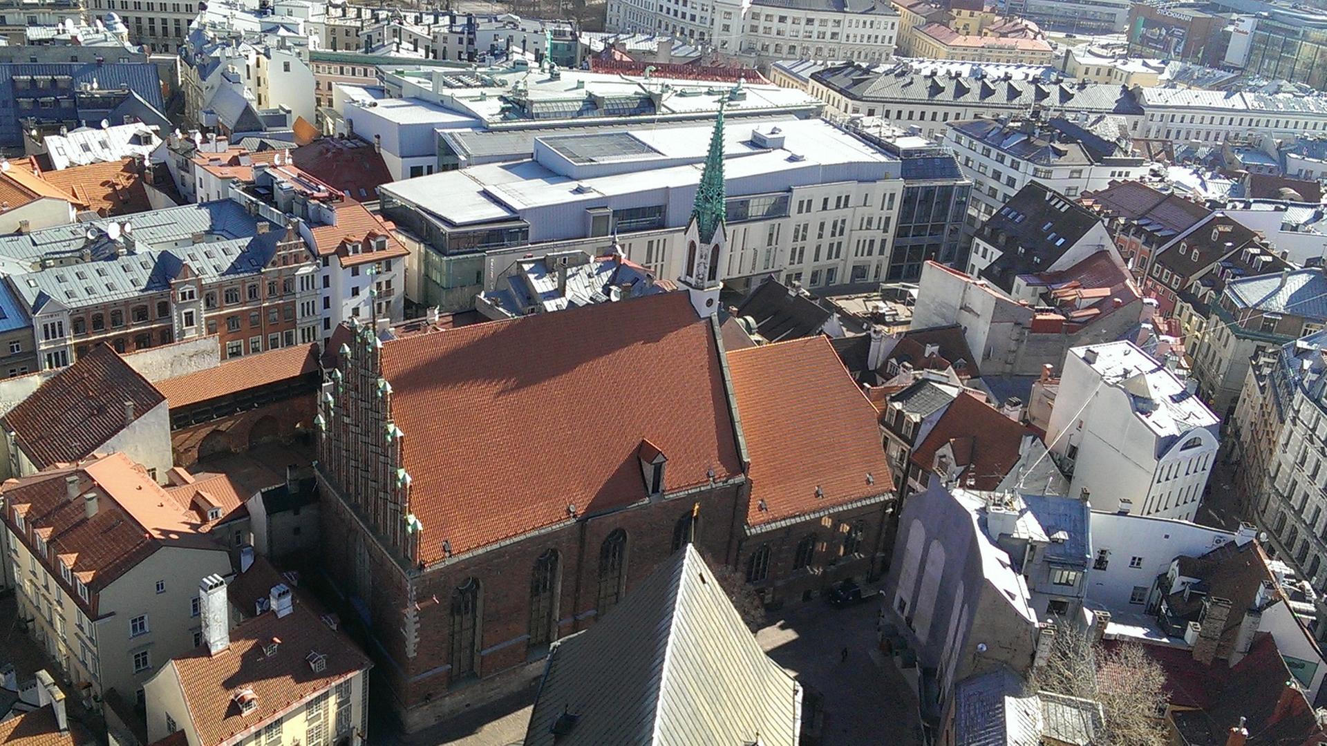Riga: Johanneskirche und Altstadt Riga: Johanneskirche und Altstadt