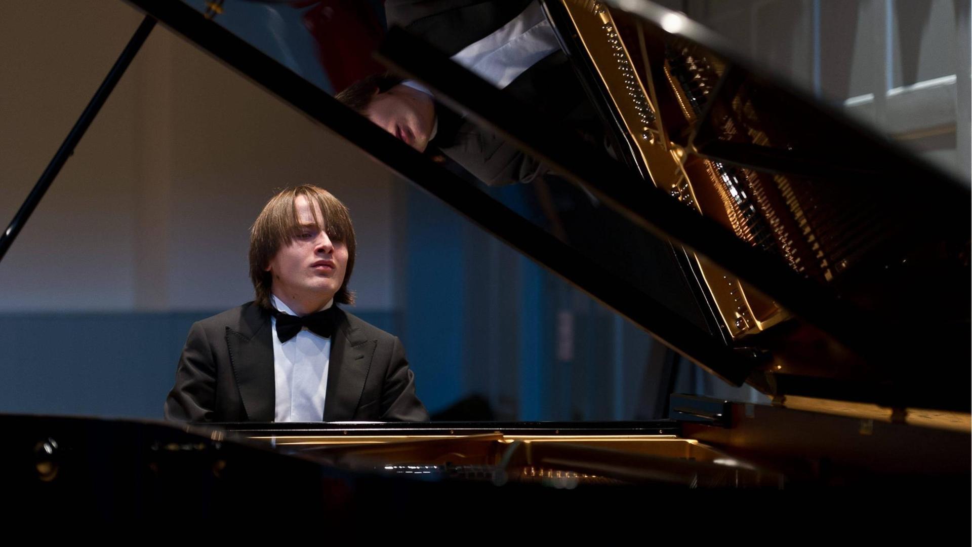 Der russische Pianist Daniil Trifonov im August 2012 beim Edinburgh International Festival. Der russische Pianist Daniil Trifonov im August 2012 beim Edinburgh International Festival.